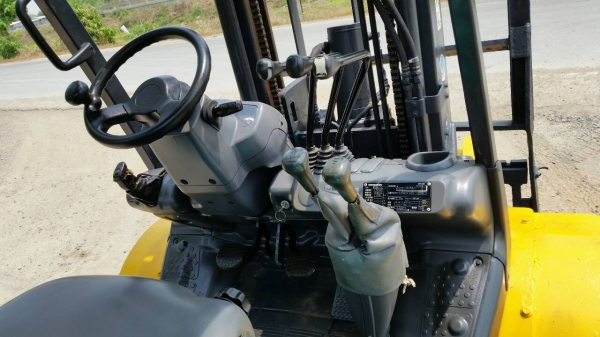 ขายด่วนรถยกKOMATSU FG25-17ยก2.5ตันเสาสูง3เมตรงากะดกได้ยางหน้าคู้รถนอกเพิ่งนำเข้ามายังไม่เคยใช้งานในเมืองไทยเลย ขายด่วนรถยกKOMATSU FG25-17ยก2.5ตันเสาสูง3เมตรงากะดกได้ยางหน้าคู้รถนอกเพิ่งนำเข้ามายังไม่เคยใช้งานในเมืองไทยเลย