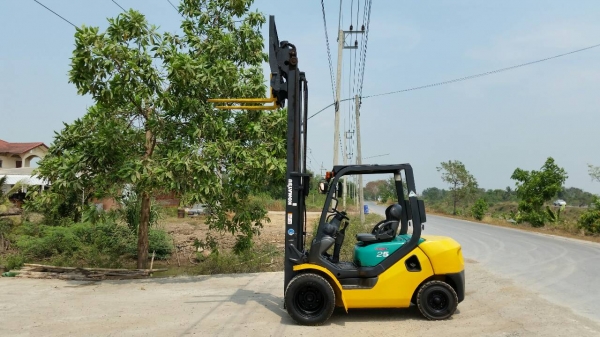 ขายด่วนรถยกKOMATSU FG25-17ยก2.5ตันเสาสูง3เมตรงากะดกได้ยางหน้าคู้รถนอกเพิ่งนำเข้ามายังไม่เคยใช้งานในเมืองไทยเลย ขายด่วนรถยกKOMATSU FG25-17ยก2.5ตันเสาสูง3เมตรงากะดกได้ยางหน้าคู้รถนอกเพิ่งนำเข้ามายังไม่เคยใช้งานในเมืองไทยเลย