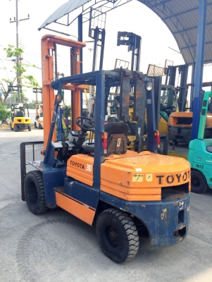 -:-*&bull;*ข า ย ร ถ ย ก นำ เ ข้ า*&bull;*-:-TOYOTA 5FD30 เครื่องดีเซล เสา4.5เมตร สนใจติดต่อ 083-062-0223(ปอนด์)