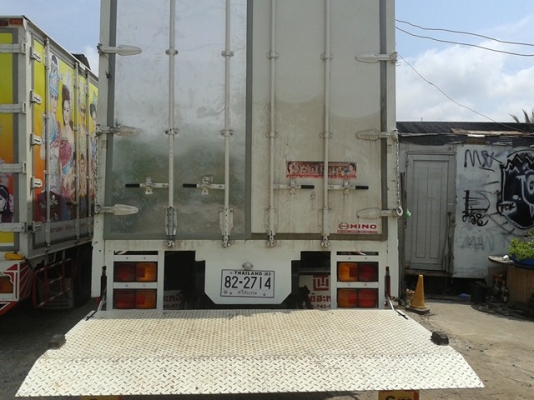 ขายรถ6ล้อตู้แห้ง3บาน HINO FG8JPLA ปี2014 เครื่อง212แรงม้า ตู้ยาว7.30เมตร มีลิฟท์ท้าย รถสวยเจ้าเดียว