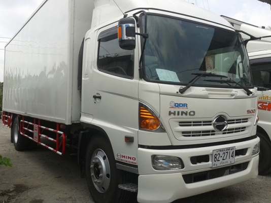 ขายรถ6ล้อตู้แห้ง3บาน HINO FG8JPLA ปี2014 เครื่อง212แรงม้า ตู้ยาว7.30เมตร มีลิฟท์ท้าย รถสวยเจ้าเดียว