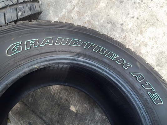 ขาย ยางdunlop grandtrek AT3 265/70/16 ปี14 เพิ่งใส่ต้นปี