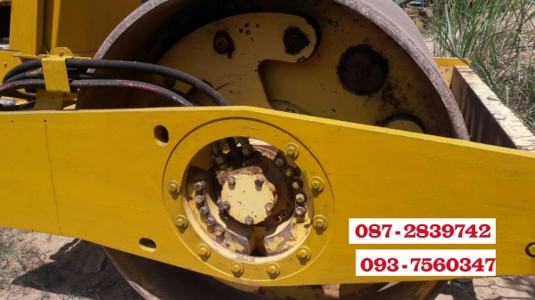 ขายรถบดถนน สั่นสะเทือน 2 เพลา / 2 เปลือก BOMAG BW 212D-2