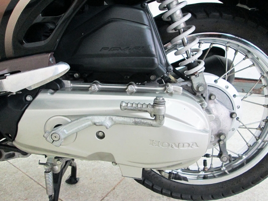 (รถบ้านฝากขาย) ขาย Scoopy I ตัว TOP รถหัวฉีดประหยัดน้ำมัน สี ดำ น้ำตาล ราคา 21900 บาท