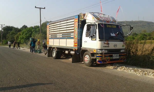 ขาย6ล้อดั้มเกษตร กะบะเนียม เครื่อง140เทอร์โบ อินเตอร์ 6เกียเดินหน้า เบรคจิฟฟี่