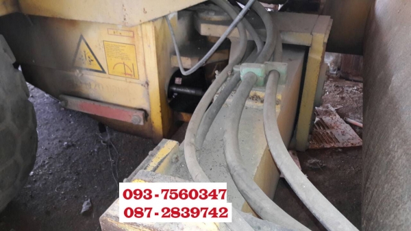 ขายรถบดถนน สั่นสะเทือน 2 เพลา / 1 เปลือก VIBROMAX