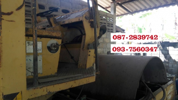 ขายรถบดถนน สั่นสะเทือน 2 เพลา / 1 เปลือก VIBROMAX