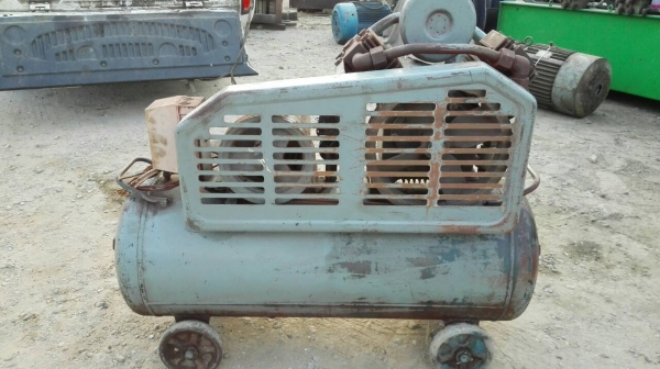 Sell> ปั้มลม HITACHI BEBICON 2 HP. 380V. ถัง 150 ลิตร. Made in JAPAN เดิมทุกส่วนแน่นทุกจุดมาเทสได้!!