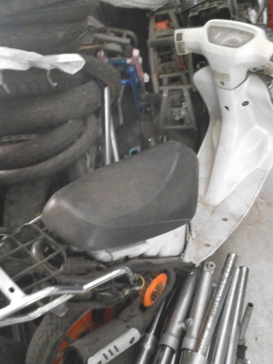 ขาย อีป๊อบ honda 50 cc ราคา 2000 ตามสภาพเครื่องไม่ติด