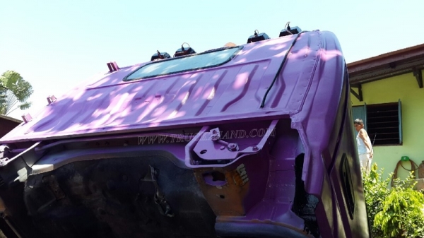 รถบรรทุก 6 ล้อ บรรทุกน้ำ ยี่ห้อ HINO ปีจดทะเบียน 2547 121 แรงม้า