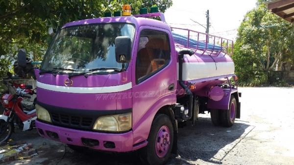 รถบรรทุก 6 ล้อ บรรทุกน้ำ ยี่ห้อ HINO ปีจดทะเบียน 2547 121 แรงม้า