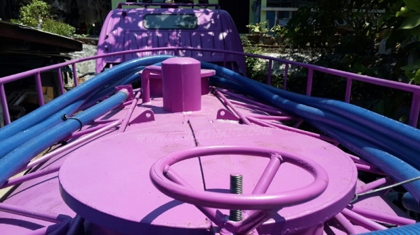 รถบรรทุก 6 ล้อ บรรทุกน้ำ ยี่ห้อ HINO ปีจดทะเบียน 2547 121 แรงม้า