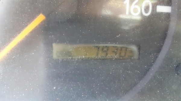 รถบรรทุก 6 ล้อ บรรทุกน้ำ ยี่ห้อ HINO ปีจดทะเบียน 2547 121 แรงม้า