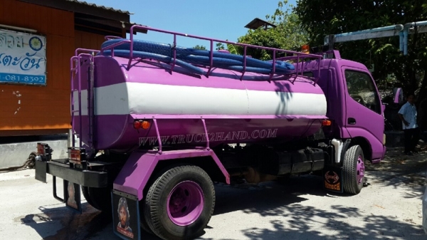 รถบรรทุก 6 ล้อ บรรทุกน้ำ ยี่ห้อ HINO ปีจดทะเบียน 2547 121 แรงม้า