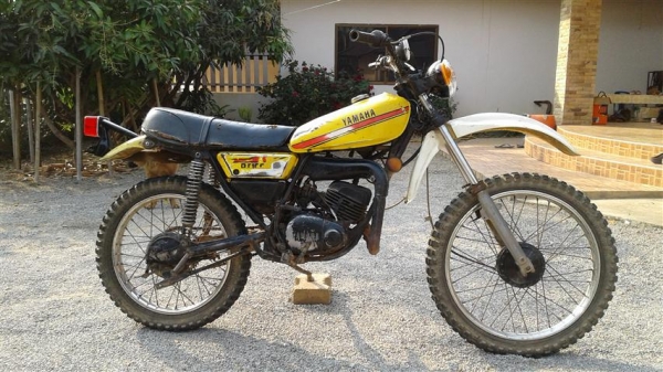 ขาย DT100 ไม่มีเอกสารออกใบซื้อขายเครื่องดีคันสตาร์ทคันเกียร์โครงไม่เชื่อมเหมาะลุยสวนเข้าป่า 7500 บาท