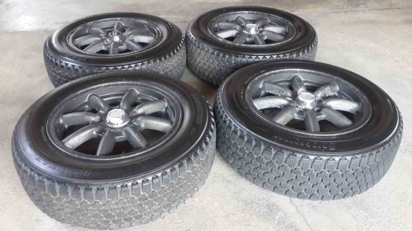 สาวกล้อญี่ปุ่นเเท้ BR ลายกล้วย ขอบ15กว้าง 6 ครึ่ง ทั้ง 4 ลูก 5 รู 114 อ๊อฟ 45 สีเดิม