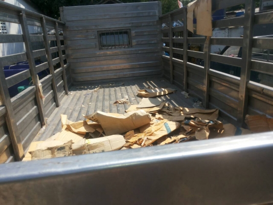 รถบรรทุก 6 ล้อ ISUZU ปี 48 เครื่อง 110 แรงยาว 4  เมตร กระบะสแตนเลส ราคา 225,000 บ.รถอยู่ดอนเมือง