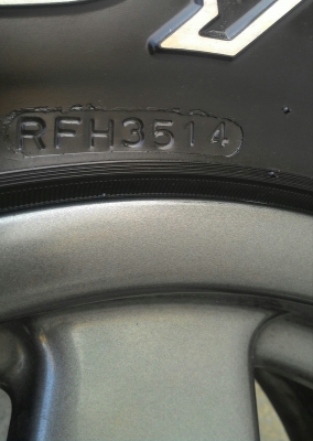 ขายยางAll 265/75/16พร้อมล้อ