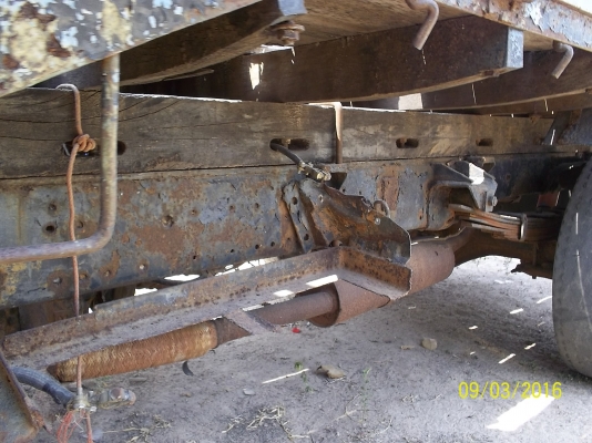 ขายอิซูสุ 85 แรงตามสภาพ มีเล่มทะเบียน   แต่ไม่มีชุดโอน