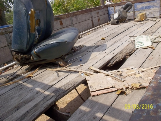 ขายอิซูสุ 85 แรงตามสภาพ มีเล่มทะเบียน   แต่ไม่มีชุดโอน