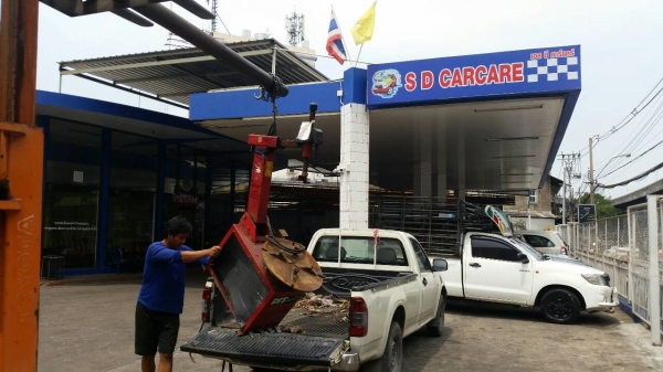 tractor-backhoe ได้จัดส่งเครื่องถอดเปลื่อนยาง ไปปัตตานีเรียบร้อยแล้วครับ