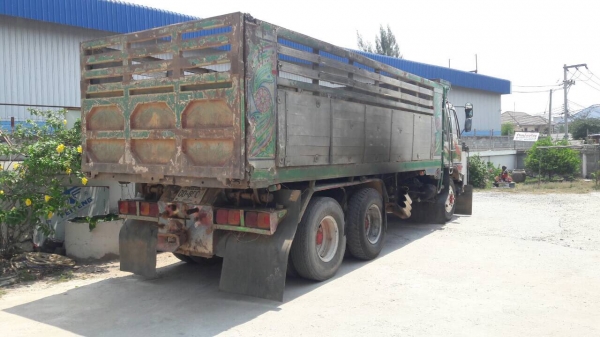 ขายบรรทุก ฮีโน่240  สิบล้อ 3เอ็ม