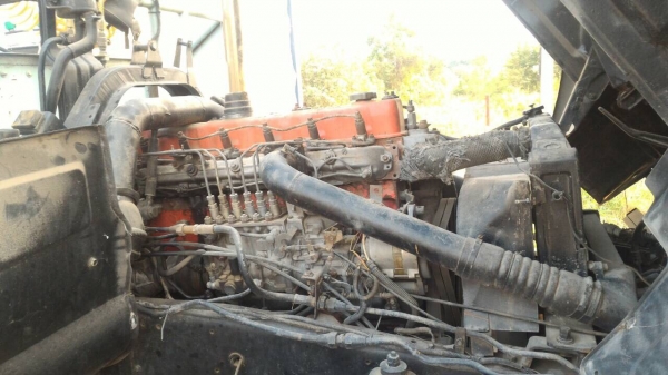 สิบล้อหัวลาก อีซูซุ