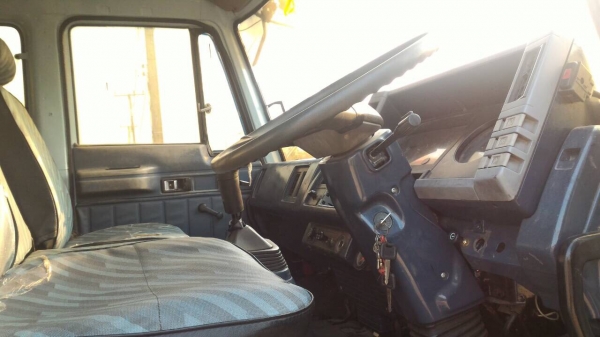 สิบล้อหัวลาก อีซูซุ