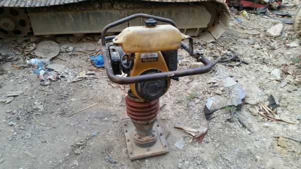 เครื่องตบบดอัดดิน กระโดดแบบจิงโจ้ MIKASA เครื่อง ROBIN EC10 เก่าญี่ปุ่น ชมVDO การทำงาน ได้ครับ เครื่องตบบดอัดดิน กระโดดแบบจิงโจ้ MIKASA เครื่อง ROBIN EC10 เก่าญี่ปุ่น ชมVDO การทำงาน ได้ครับ