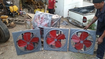 ขาย พัดลมโรงงาน พัดลมอุตสาหกรรม ติดผนัง ตัวโครงเป็นเหล็กอย่างดี  ตัวละ 2,500 บาท