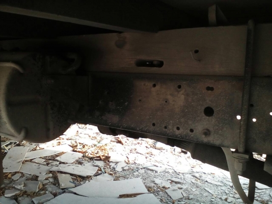 หกล้อ อีซูซุ NPR115ปี36เกียร์สั่น ช่วงล่าง F ยาว4.30ม สภาพสวยเดิมๆพร้อมใช้ เล่มทะเบียนพร้อมโอน