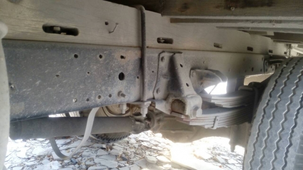 หกล้อ อีซูซุ NPR115ปี36เกียร์สั่น ช่วงล่าง F ยาว4.30ม สภาพสวยเดิมๆพร้อมใช้ เล่มทะเบียนพร้อมโอน