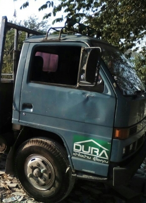 หกล้อ อีซูซุ NPR115ปี36เกียร์สั่น ช่วงล่าง F ยาว4.30ม สภาพสวยเดิมๆพร้อมใช้ เล่มทะเบียนพร้อมโอน