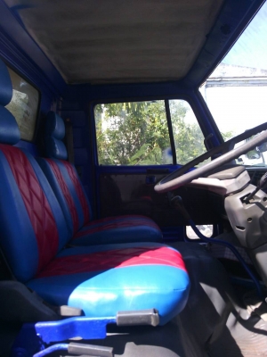 รถดั้มพ์ 6 ล้อขนาดกลาง ปี 2535 รถดั้มพ์ 6 ล้อขนาดกลาง ปี 2535