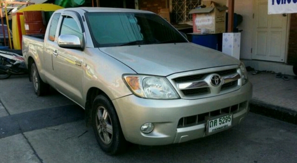 ขายโตโยต้า hilux vigo G วาง2jz ngv2ถัง ตัวท็อป ปี2008