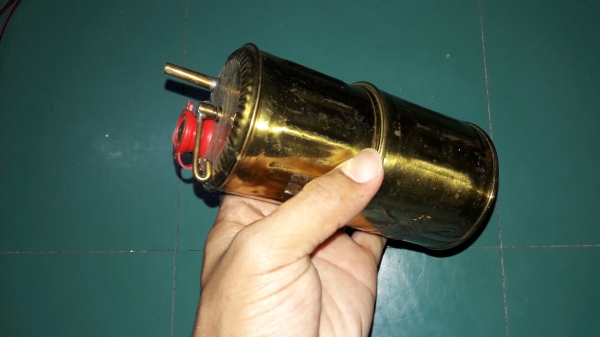 ขายกระป๋องตะเกียงแก๊สทองเหลืองตราจระเข้งานใหม่เก่าเก็บช่างปักษ์ใต้ ขายกระป๋องตะเกียงแก๊สทองเหลืองตราจระเข้งานใหม่เก่าเก็บช่างปักษ์ใต้