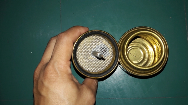 ขายกระป๋องตะเกียงแก๊สทองเหลืองตราจระเข้งานใหม่เก่าเก็บช่างปักษ์ใต้ ขายกระป๋องตะเกียงแก๊สทองเหลืองตราจระเข้งานใหม่เก่าเก็บช่างปักษ์ใต้