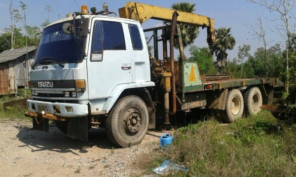 10 ล้อ 3 เพลา ติดเครน FVZ 195 HP