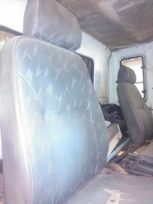 6 ล้อเฮี๊ยบอีซูซุุ FSR 32 KR 195 แรง รถห้าง พร้อมเครน TMC 4 ตัน เฮี๊ยบคีบบัว