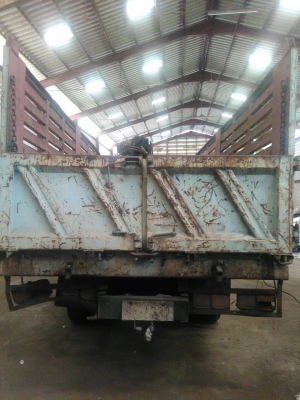 6 ล้อเฮี๊ยบอีซูซุุ FSR 32 KR 195 แรง รถห้าง พร้อมเครน TMC 4 ตัน เฮี๊ยบคีบบัว