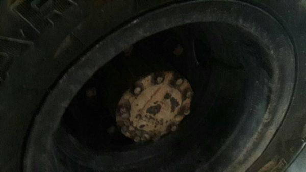 หกล้อ อีซูซุ NPR130ปี48 ดั้มสามมิต5คิว สภาพดีสวยพร้อมใช้ ราคาถูกๆ 355,000บ (ไม่มีทะเบียน) ไฟแน่นช์ล้มละรายตามเล่มทะเบียนไม่ได้ มีใบซื้อขายให้ ราคานี้ ขับส่งถึงบ้าน ครับๆ