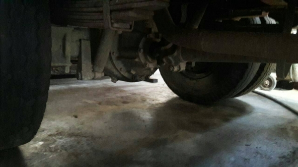 หกล้อ อีซูซุ NPR130ปี48 ดั้มสามมิต5คิว สภาพดีสวยพร้อมใช้ ราคาถูกๆ 355,000บ (ไม่มีทะเบียน) ไฟแน่นช์ล้มละรายตามเล่มทะเบียนไม่ได้ มีใบซื้อขายให้ ราคานี้ ขับส่งถึงบ้าน ครับๆ