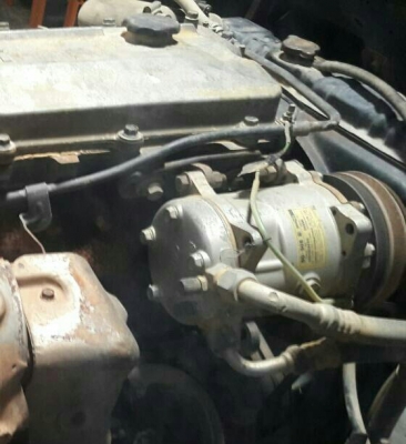 หกล้อ อีซูซุ NPR130ปี48 ดั้มสามมิต5คิว สภาพดีสวยพร้อมใช้ ราคาถูกๆ 355,000บ (ไม่มีทะเบียน) ไฟแน่นช์ล้มละรายตามเล่มทะเบียนไม่ได้ มีใบซื้อขายให้ ราคานี้ ขับส่งถึงบ้าน ครับๆ