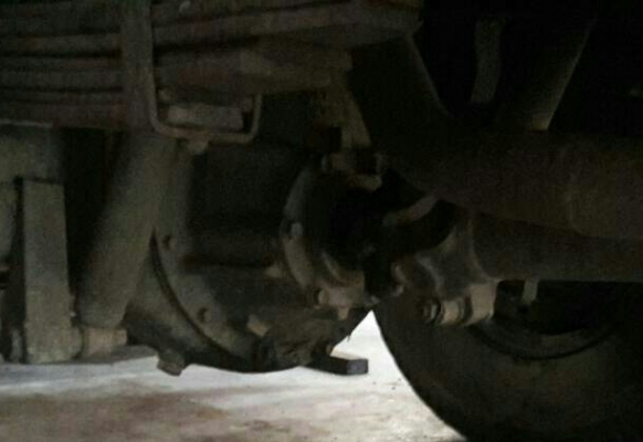 หกล้อ อีซูซุ NPR130ปี48 ดั้มสามมิต5คิว สภาพดีสวยพร้อมใช้ ราคาถูกๆ 355,000บ (ไม่มีทะเบียน) ไฟแน่นช์ล้มละรายตามเล่มทะเบียนไม่ได้ มีใบซื้อขายให้ ราคานี้ ขับส่งถึงบ้าน ครับๆ