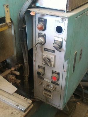 เครื่องปั๊มกดขึ้นรูปชิ้นงานหรือกดตัดชิ้นงาน ระบบไฮดรอลิกขนาด 25 ตัน ยี่ห้อ SAM YANG ตัวเครื่องหนัก 2.5 ตัน ถ้าคิดเป็นกิโลกรัมตกแค่ กิโลละ26 บาท เครื่องพร้อมทำงาน