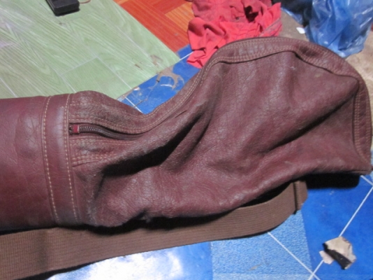 ถุ ้งใส่ไม้ก๊อฟ หนังแท้สินค้ามาจากตู้ญี่ปุ่น นำไปใส่คันเบ็ด OK