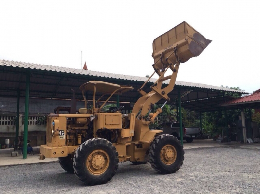 รถตัก Caterpillar 920