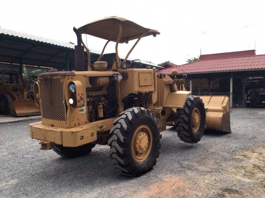 รถตัก Caterpillar 920