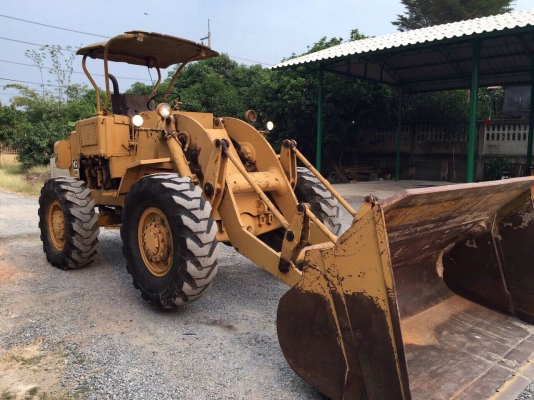 รถตัก Caterpillar 920