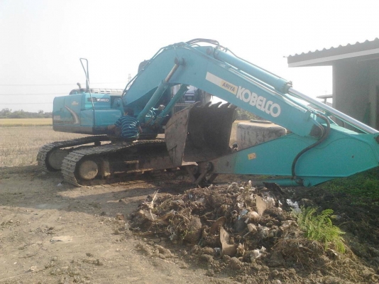 Kobelco sk200 สภาพสวยเอวแน่น Kobelco sk200 สภาพสวยเอวแน่น
